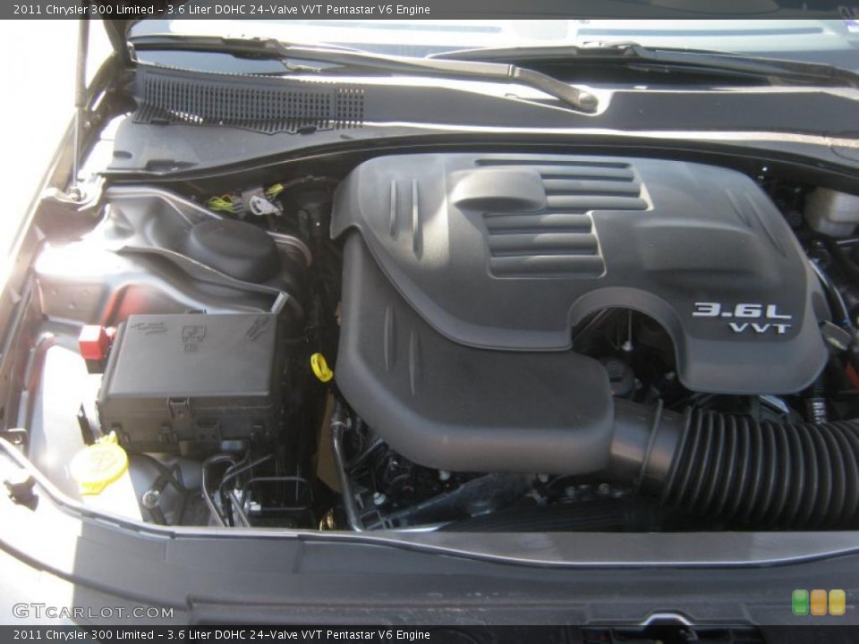 3.6 Liter DOHC 24-Valve VVT Pentastar V6 Engine for the 2011 Chrysler 300 #48989417