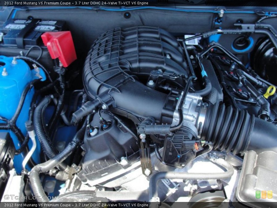 3.7 Liter DOHC 24-Valve Ti-VCT V6 Engine for the 2012 Ford Mustang #49004252