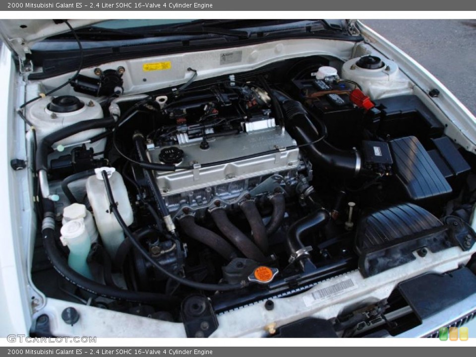 2.4 Liter SOHC 16-Valve 4 Cylinder 2000 Mitsubishi Galant Engine
