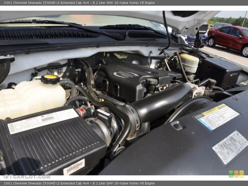 8.1 Liter OHV 16-Valve Vortec V8 2001 Chevrolet Silverado 2500HD Engine