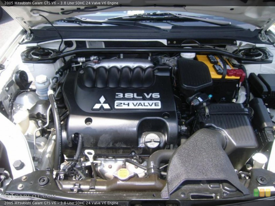 3.8 Liter SOHC 24 Valve V6 Engine for the 2005 Mitsubishi