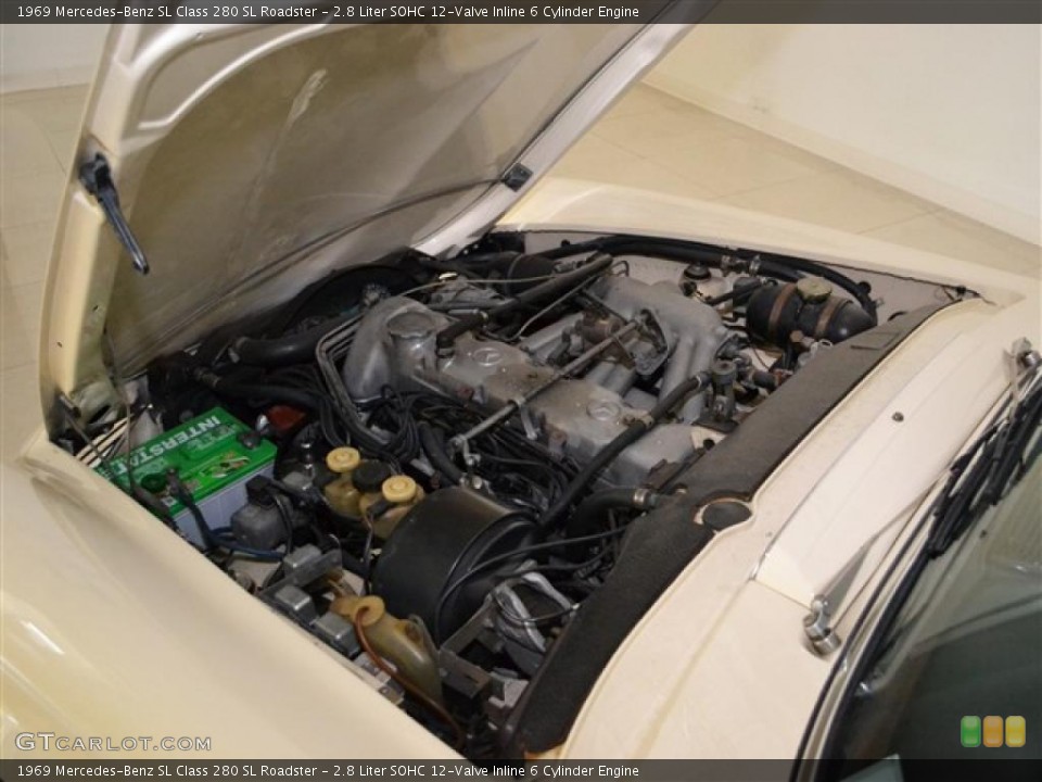 2.8 Liter SOHC 12-Valve Inline 6 Cylinder Engine for the 1969 Mercedes-Benz SL Class #49800573