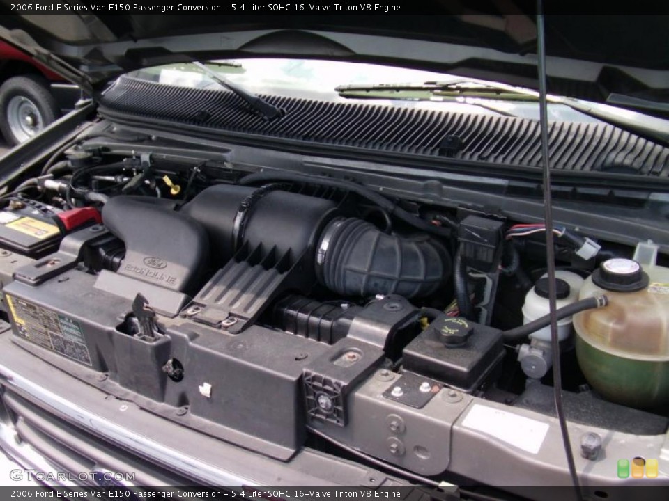 5.4 Liter SOHC 16-Valve Triton V8 2006 Ford E Series Van Engine