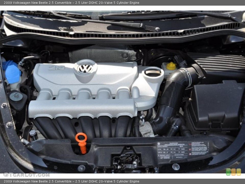 2.5 Liter DOHC 20-Valve 5 Cylinder Engine for the 2009 Volkswagen New Beetle #49824801