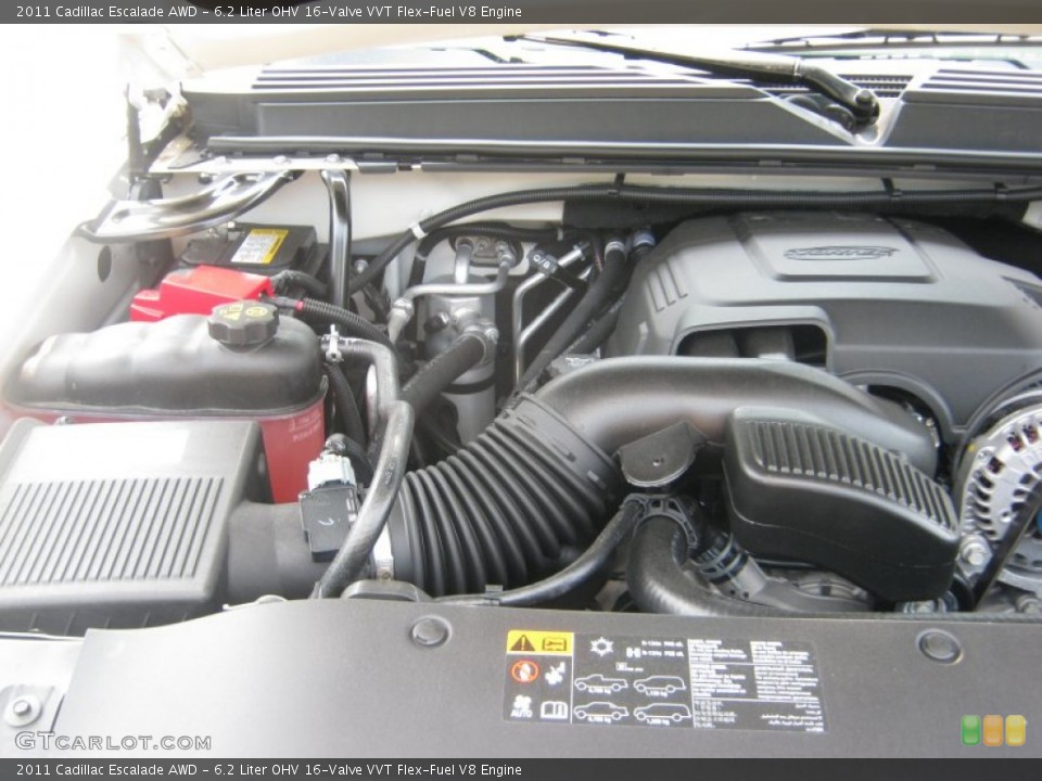 6.2 Liter OHV 16-Valve VVT Flex-Fuel V8 Engine for the 2011 Cadillac Escalade #50224260