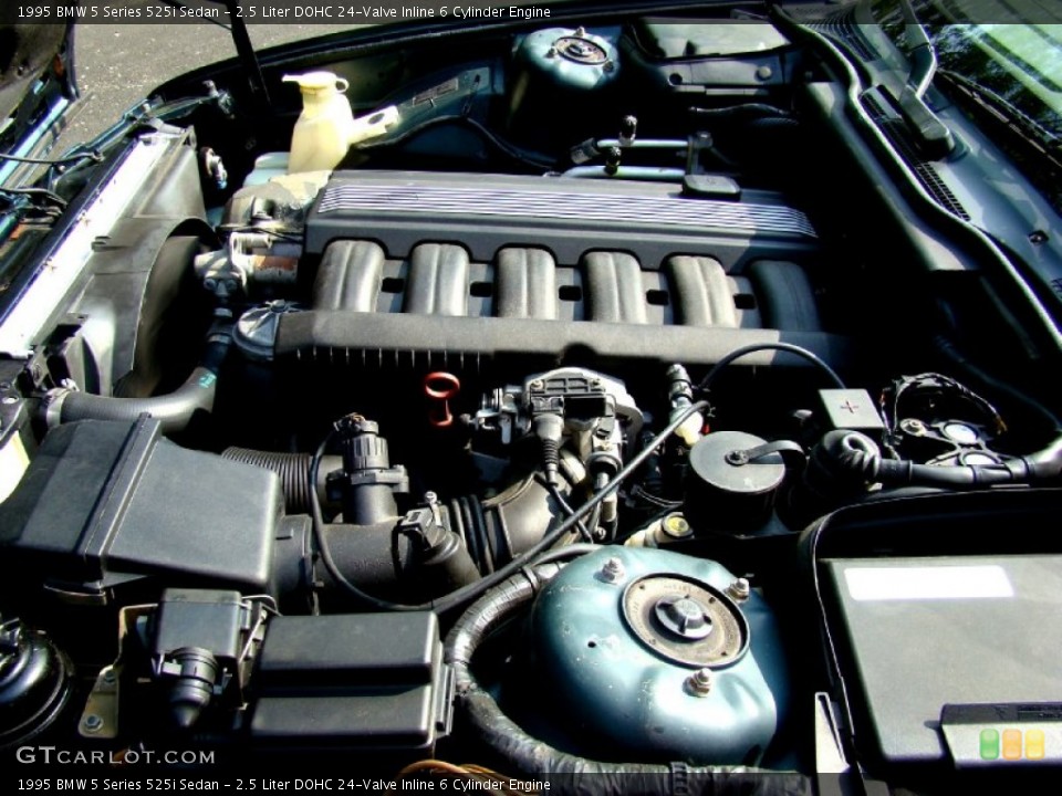 2.5 Liter DOHC 24-Valve Inline 6 Cylinder 1995 BMW 5 Series Engine