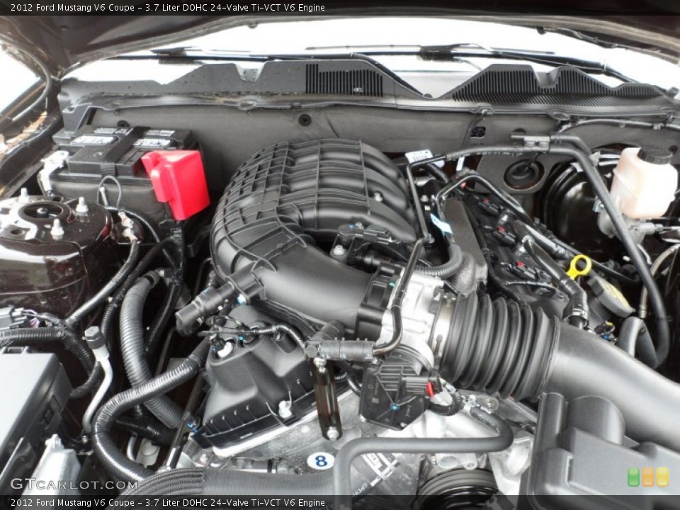 3.7 Liter DOHC 24-Valve Ti-VCT V6 Engine for the 2012 Ford Mustang #50470138
