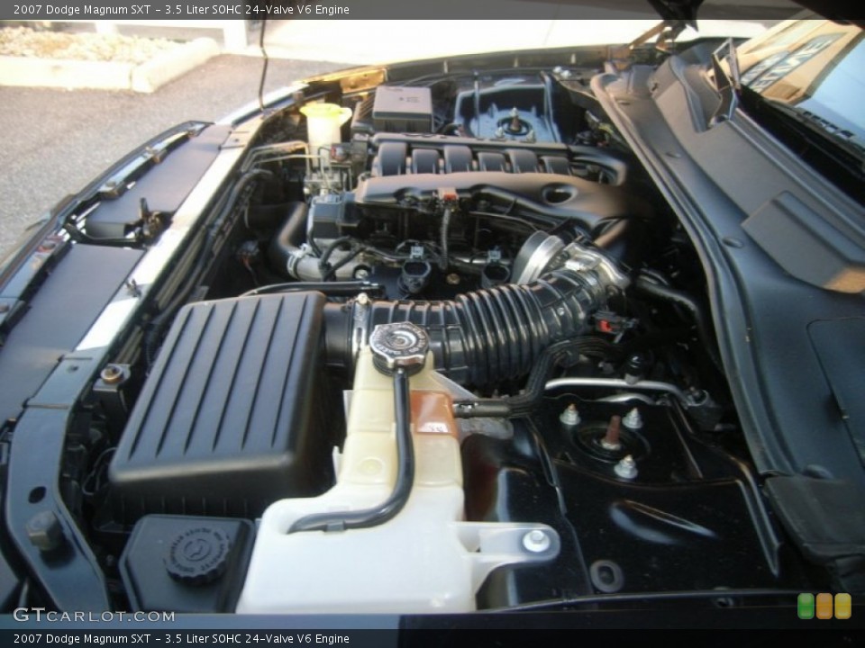 3.5 Liter SOHC 24-Valve V6 Engine for the 2007 Dodge Magnum #50510314