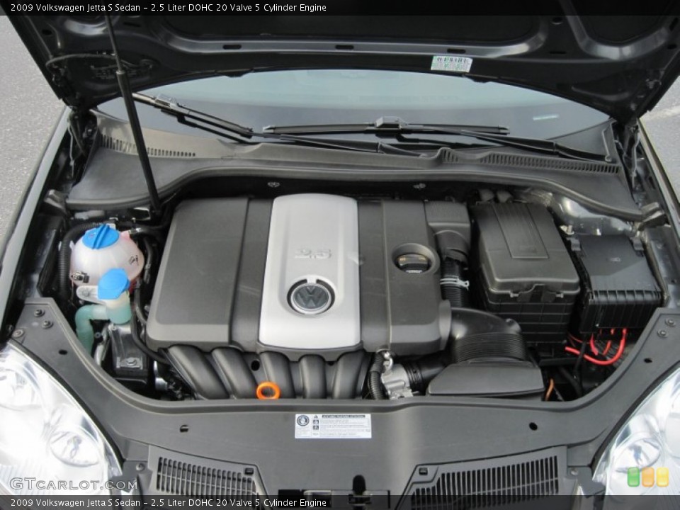 2.5 Liter DOHC 20 Valve 5 Cylinder Engine for the 2009 Volkswagen Jetta #50647005