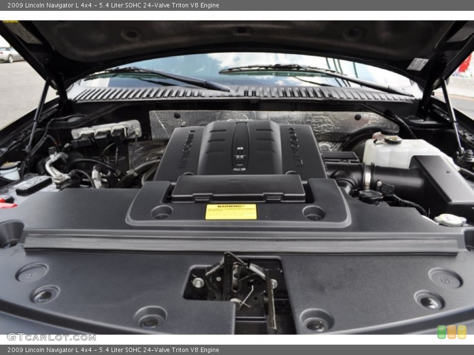 5.4 Liter SOHC 24-Valve Triton V8 Engine for the 2009 Lincoln Navigator #50699650