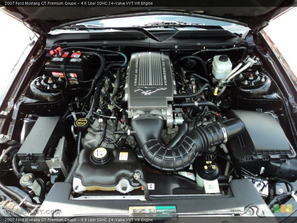 4.6 Liter SOHC 24-Valve VVT V8 Engine for the 2007 Ford Mustang #50928150