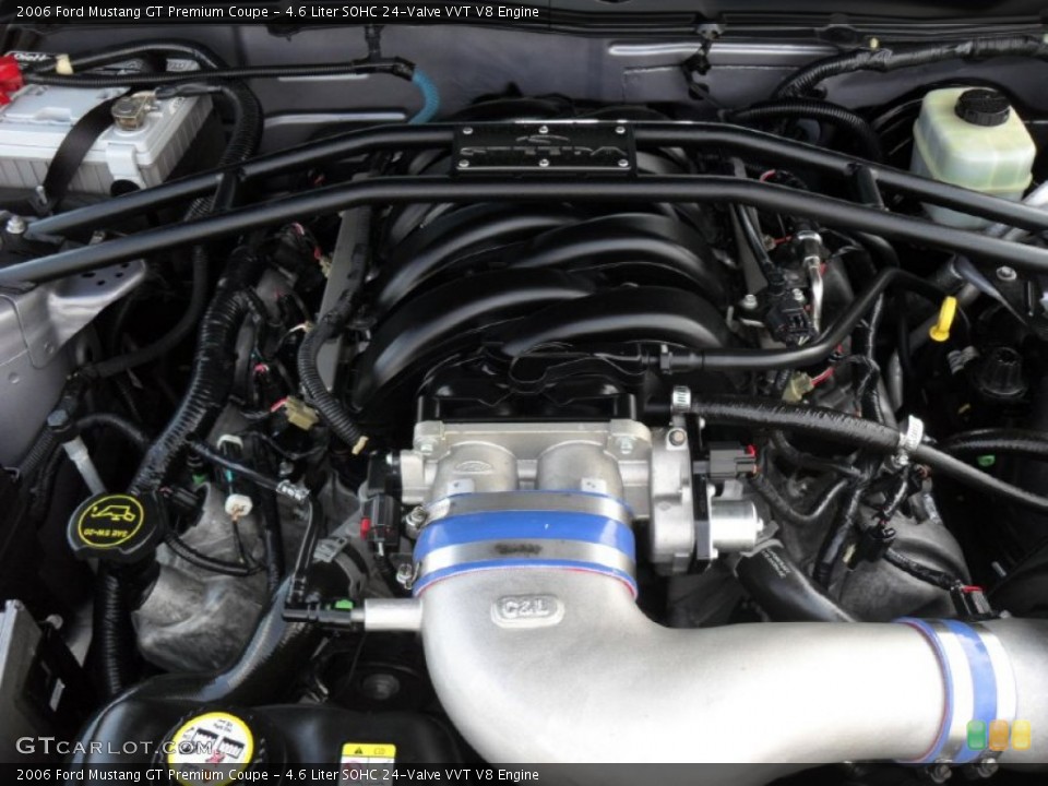 4.6 Liter SOHC 24-Valve VVT V8 Engine for the 2006 Ford Mustang #50944761
