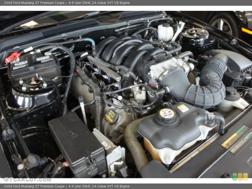 4.6 Liter SOHC 24-Valve VVT V8 Engine for the 2009 Ford Mustang #51310177