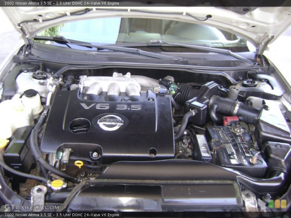 3.5 Liter DOHC 24-Valve V6 2002 Nissan Altima Engine