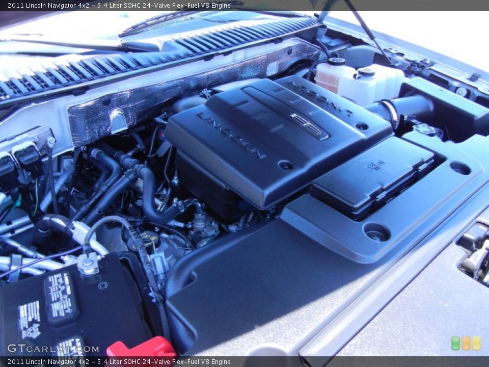 5.4 Liter SOHC 24-Valve Flex-Fuel V8 Engine for the 2011 Lincoln Navigator #51982163