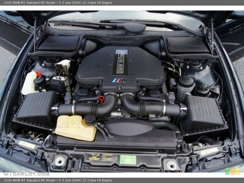 5.0 Liter DOHC 32-Valve V8 Engine for the 2000 BMW M5 #52109297