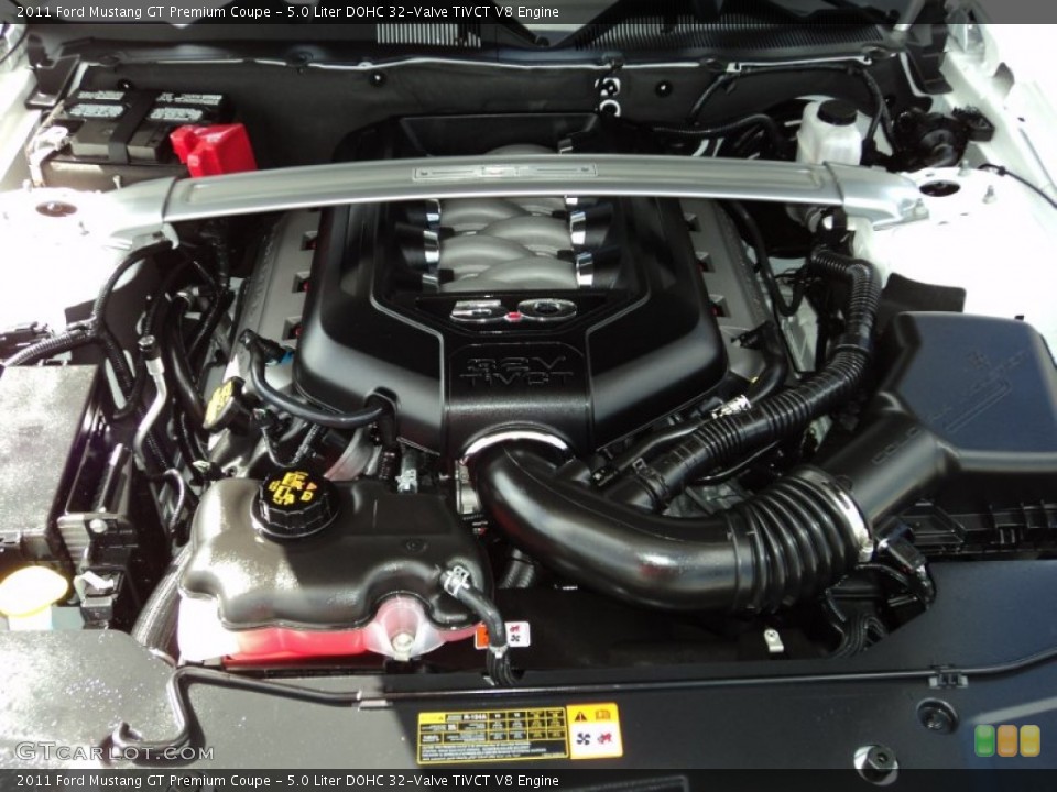 5.0 Liter DOHC 32-Valve TiVCT V8 Engine for the 2011 Ford Mustang #52368388