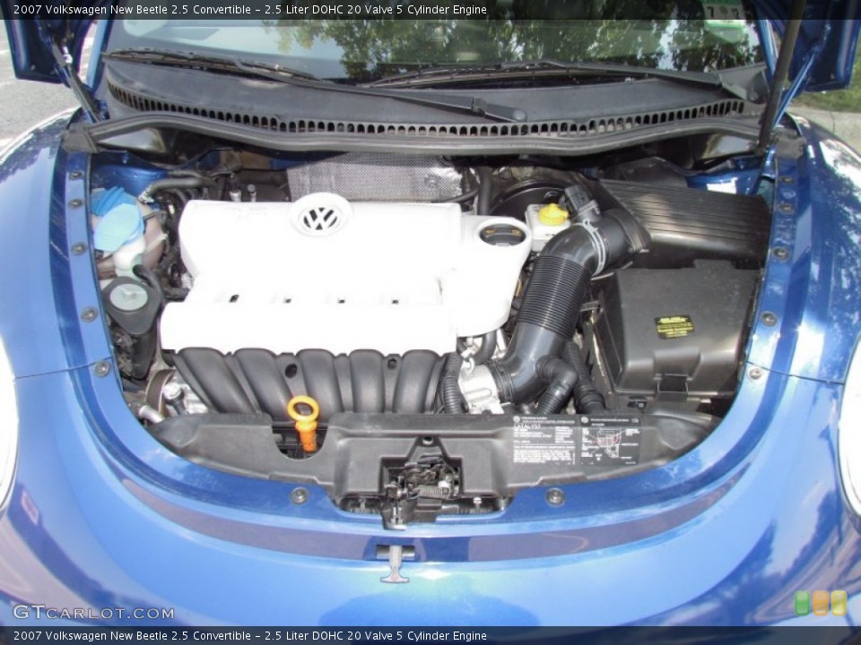 2.5 Liter DOHC 20 Valve 5 Cylinder Engine for the 2007 Volkswagen New Beetle #52462904