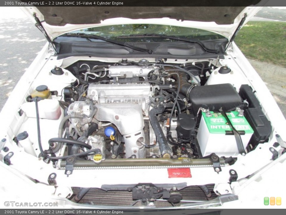 2.2 Liter DOHC 16-Valve 4 Cylinder Engine for the 2001 Toyota Camry #52463219