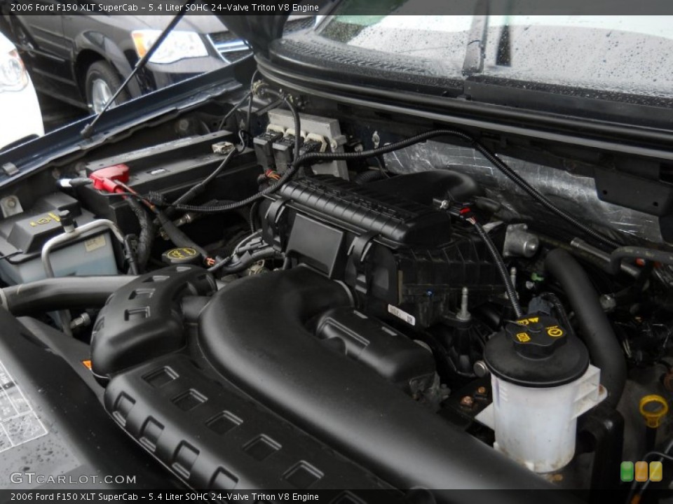5.4 Liter SOHC 24-Valve Triton V8 Engine for the 2006 Ford F150 #52489337