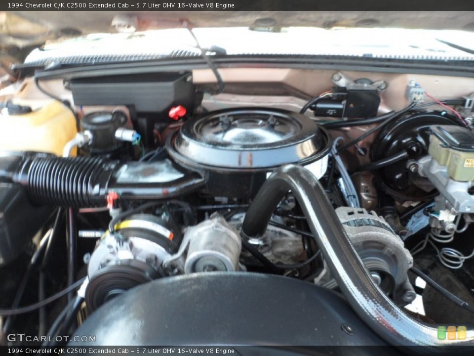 5.7 Liter OHV 16-Valve V8 Engine for the 1994 Chevrolet C/K #52544760