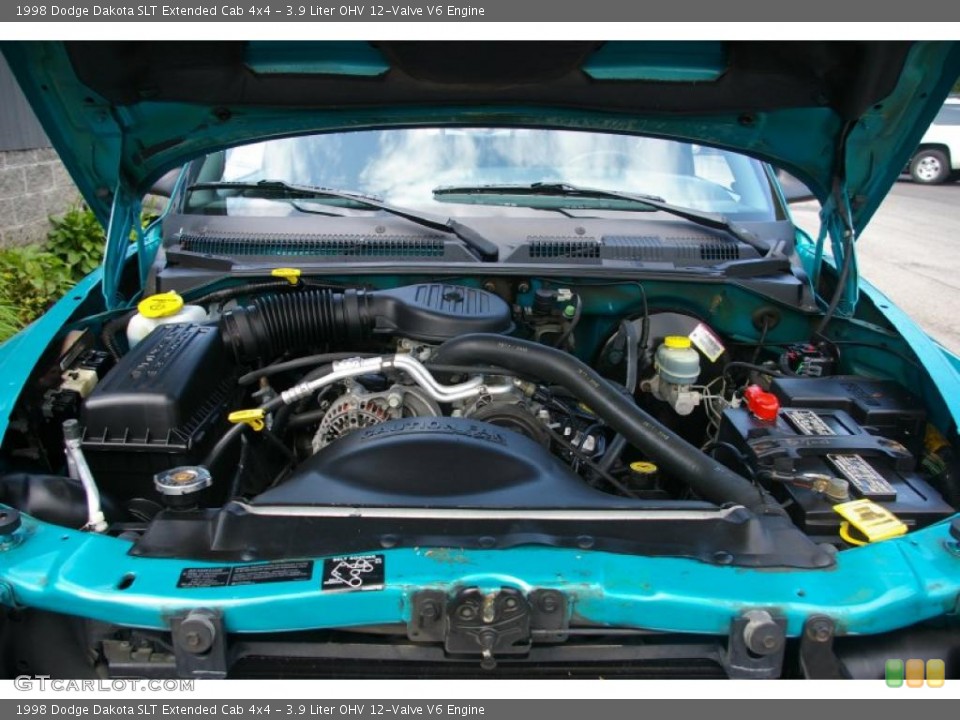 3.9 Liter OHV 12-Valve V6 1998 Dodge Dakota Engine