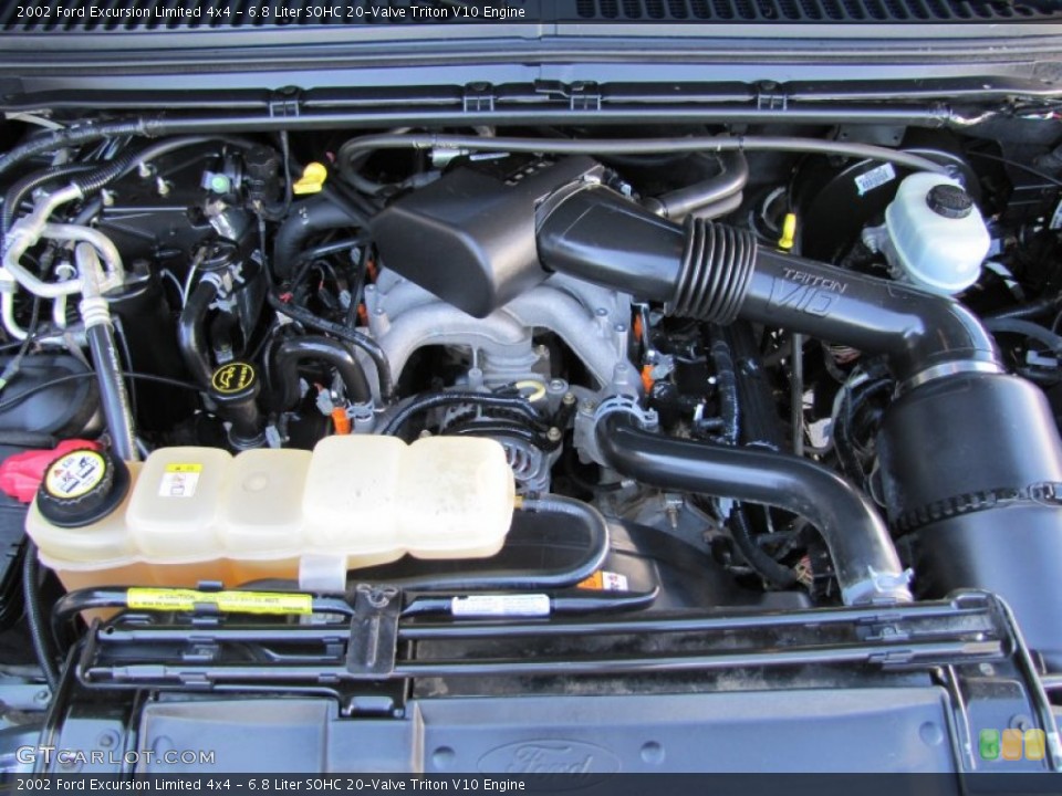6.8 Liter SOHC 20-Valve Triton V10 Engine for the 2002 Ford Excursion #52829783