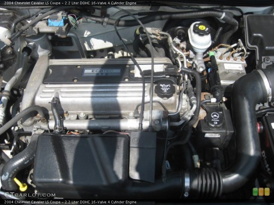 2.2 Liter DOHC 16-Valve 4 Cylinder 2004 Chevrolet Cavalier Engine