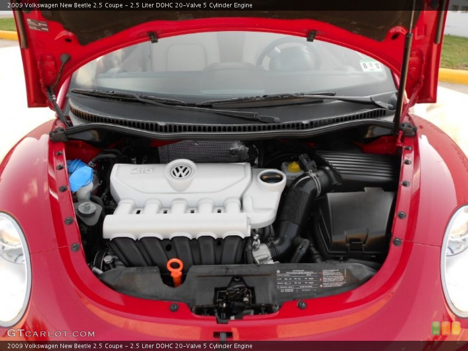 2.5 Liter DOHC 20-Valve 5 Cylinder Engine for the 2009 Volkswagen New Beetle #53138634
