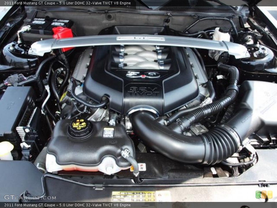 5.0 Liter DOHC 32-Valve TiVCT V8 Engine for the 2011 Ford Mustang #53156594