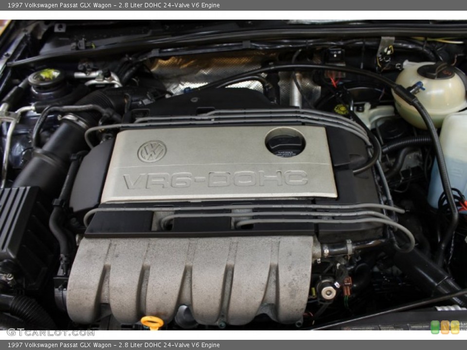 2.8 Liter DOHC 24-Valve V6 1997 Volkswagen Passat Engine