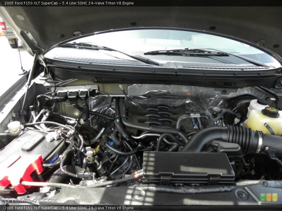 5.4 Liter SOHC 24-Valve Triton V8 Engine for the 2005 Ford F150 #53390534
