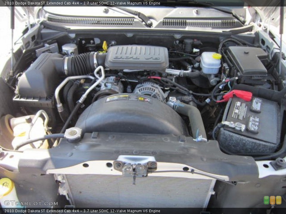 3.7 Liter SOHC 12-Valve Magnum V6 Engine for the 2010 Dodge Dakota #53767340