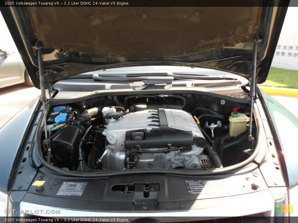3.2 Liter DOHC 24-Valve V6 Engine for the 2005 Volkswagen Touareg #54048218