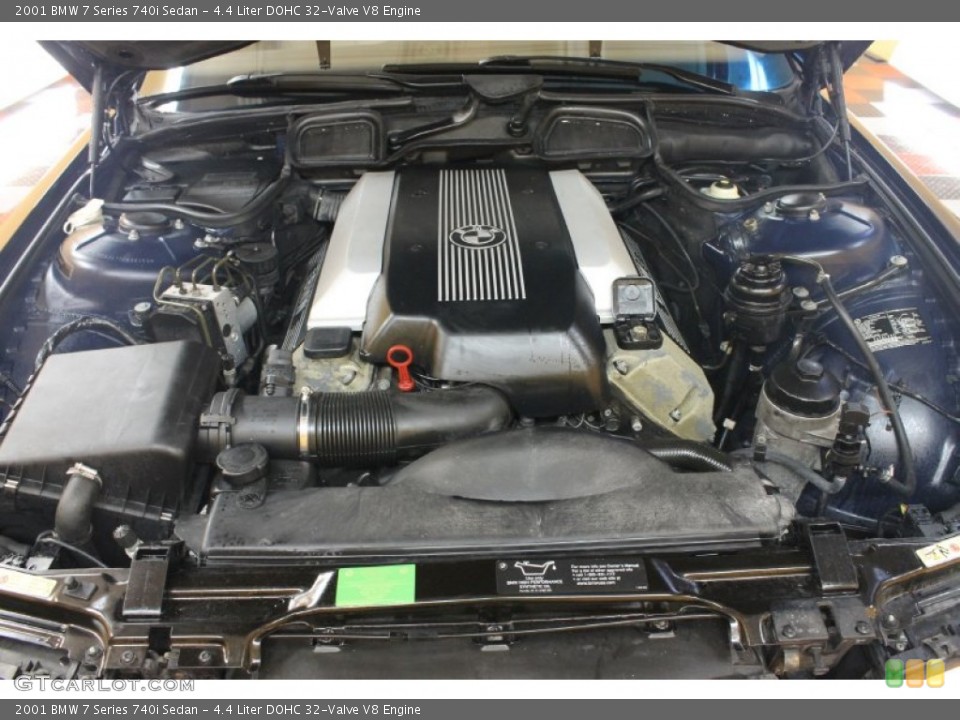 4.4 Liter DOHC 32-Valve V8 2001 BMW 7 Series Engine