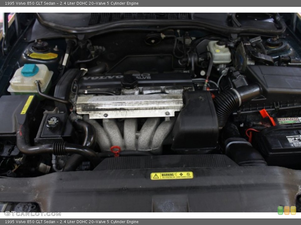 2.4 Liter DOHC 20-Valve 5 Cylinder 1995 Volvo 850 Engine
