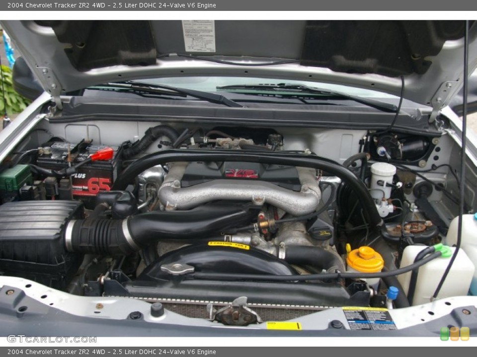 2.5 Liter DOHC 24-Valve V6 Engine for the 2004 Chevrolet Tracker #54845356
