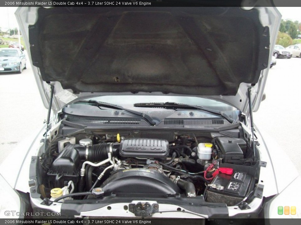 3.7 Liter SOHC 24 Valve V6 Engine for the 2006 Mitsubishi Raider #54861517
