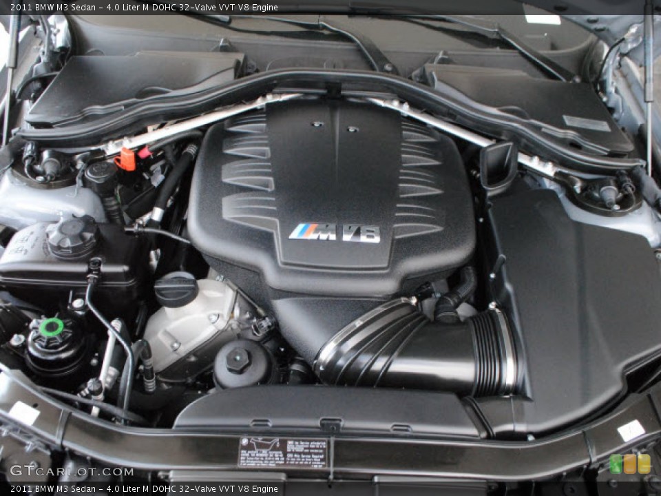4.0 Liter M DOHC 32-Valve VVT V8 Engine for the 2011 BMW M3 #54998503