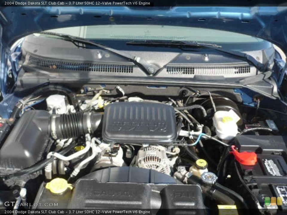 3.7 Liter SOHC 12-Valve PowerTech V6 2004 Dodge Dakota Engine