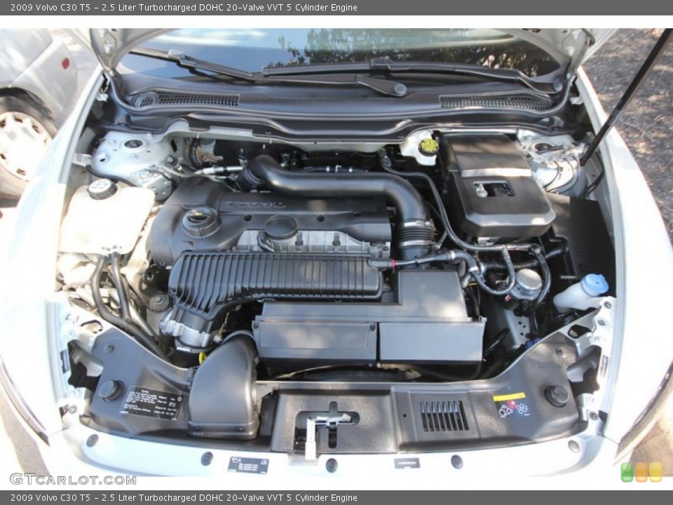 2.5 Liter Turbocharged DOHC 20-Valve VVT 5 Cylinder 2009 Volvo C30 Engine