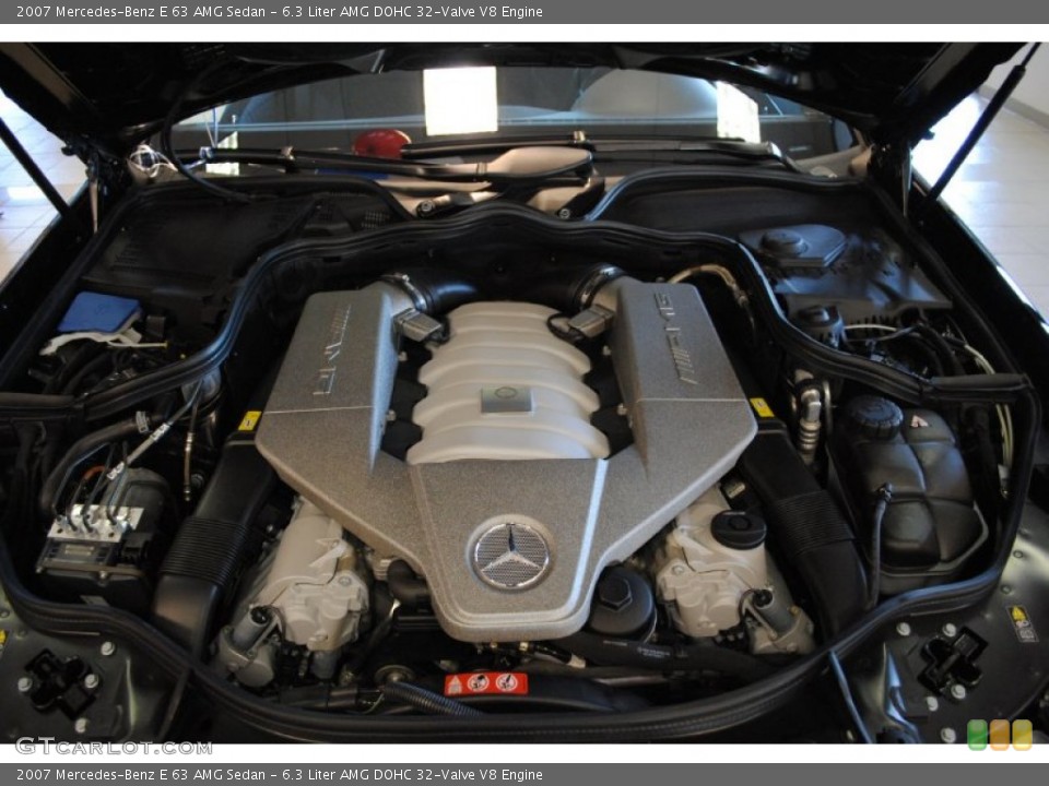 6.3 Liter AMG DOHC 32-Valve V8 2007 Mercedes-Benz E Engine