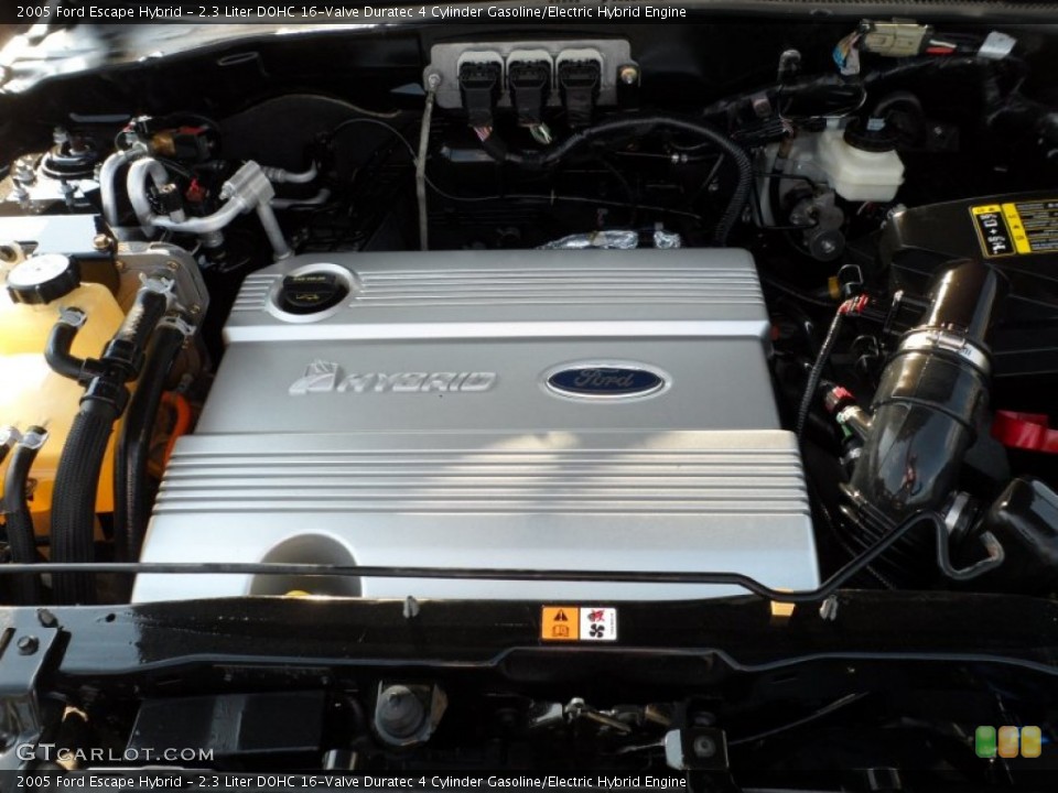 2.3 Liter DOHC 16-Valve Duratec 4 Cylinder Gasoline/Electric Hybrid Engine for the 2005 Ford Escape #55708172