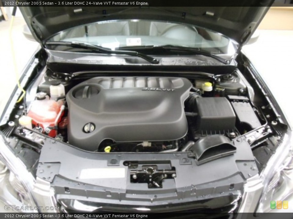 3.6 Liter DOHC 24-Valve VVT Pentastar V6 Engine for the 2012 Chrysler 200 #55973395