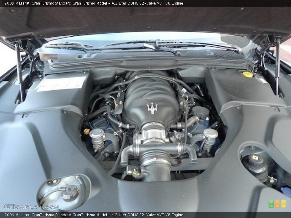 4.2 Liter DOHC 32-Valve VVT V8 Engine for the 2009 Maserati GranTurismo #56220476