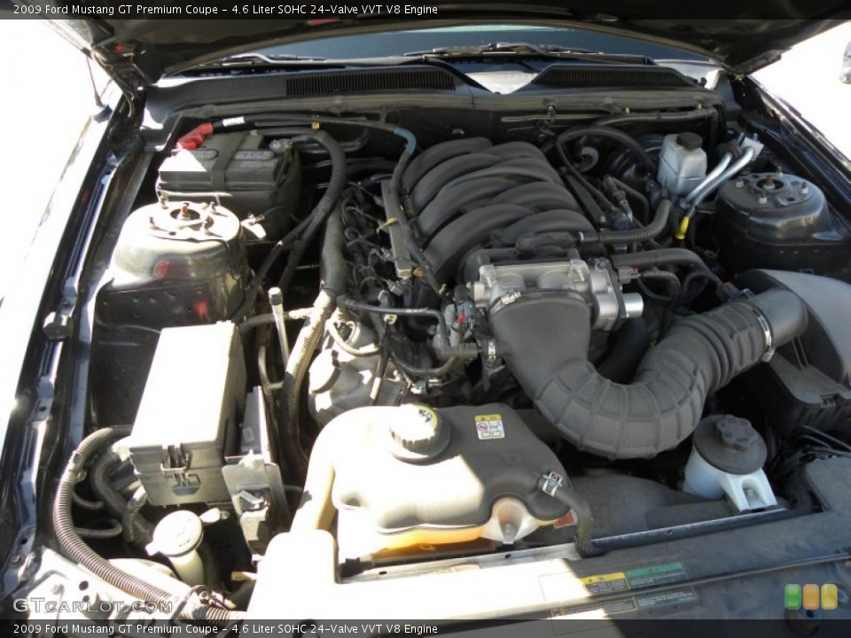 4.6 Liter SOHC 24-Valve VVT V8 Engine for the 2009 Ford Mustang #56260880