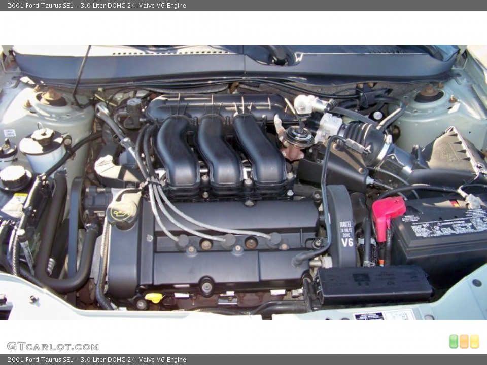 3.0 Liter DOHC 24-Valve V6 2001 Ford Taurus Engine