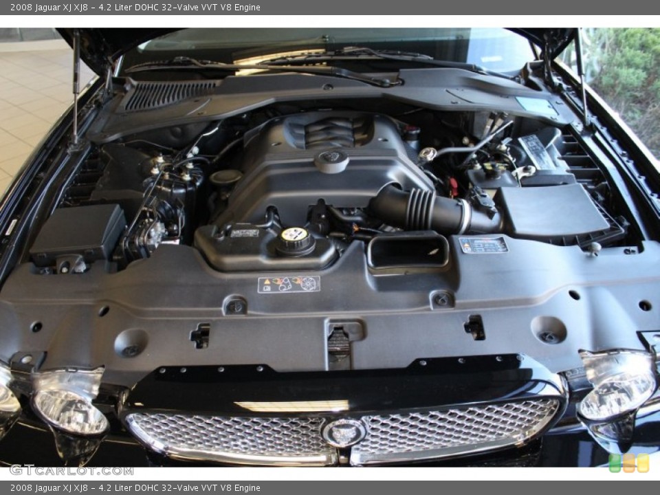 4.2 Liter DOHC 32-Valve VVT V8 Engine for the 2008 Jaguar XJ #56317902