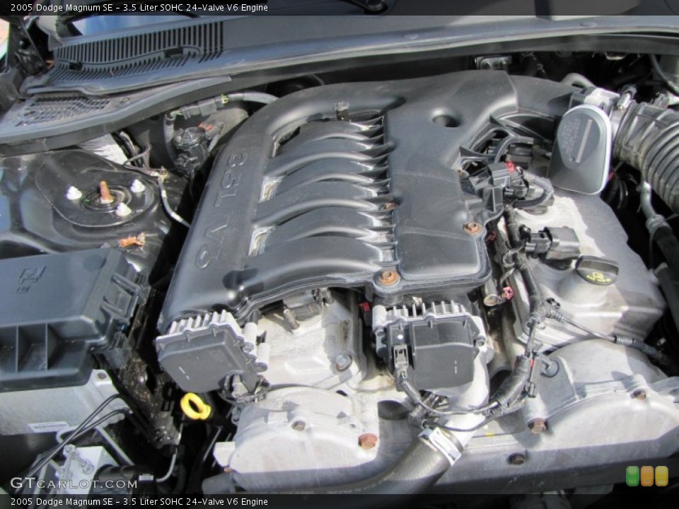 3.5 Liter SOHC 24-Valve V6 2005 Dodge Magnum Engine