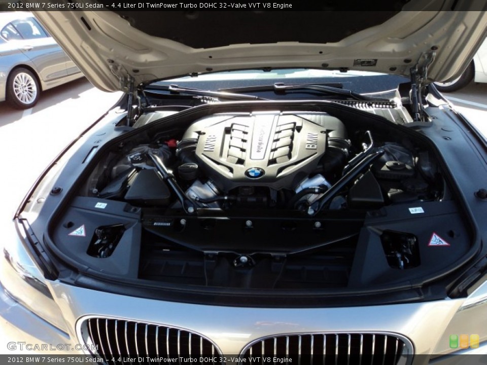 4.4 Liter DI TwinPower Turbo DOHC 32-Valve VVT V8 Engine for the 2012 BMW 7 Series #56371177
